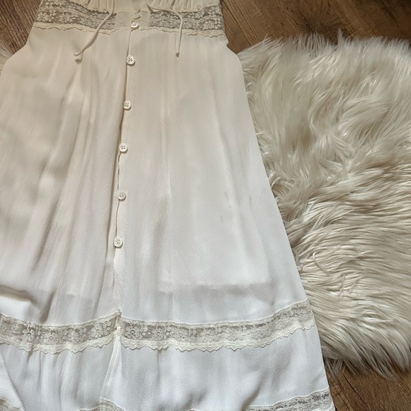 REFORMATION Shelly Dress In Ivory - Picture 6 of 12